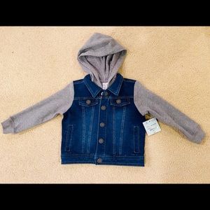 Girl’s Okie Dokie Medium Wash Jean Sweatshirt Denim Jacket Hood 2T-New with tags